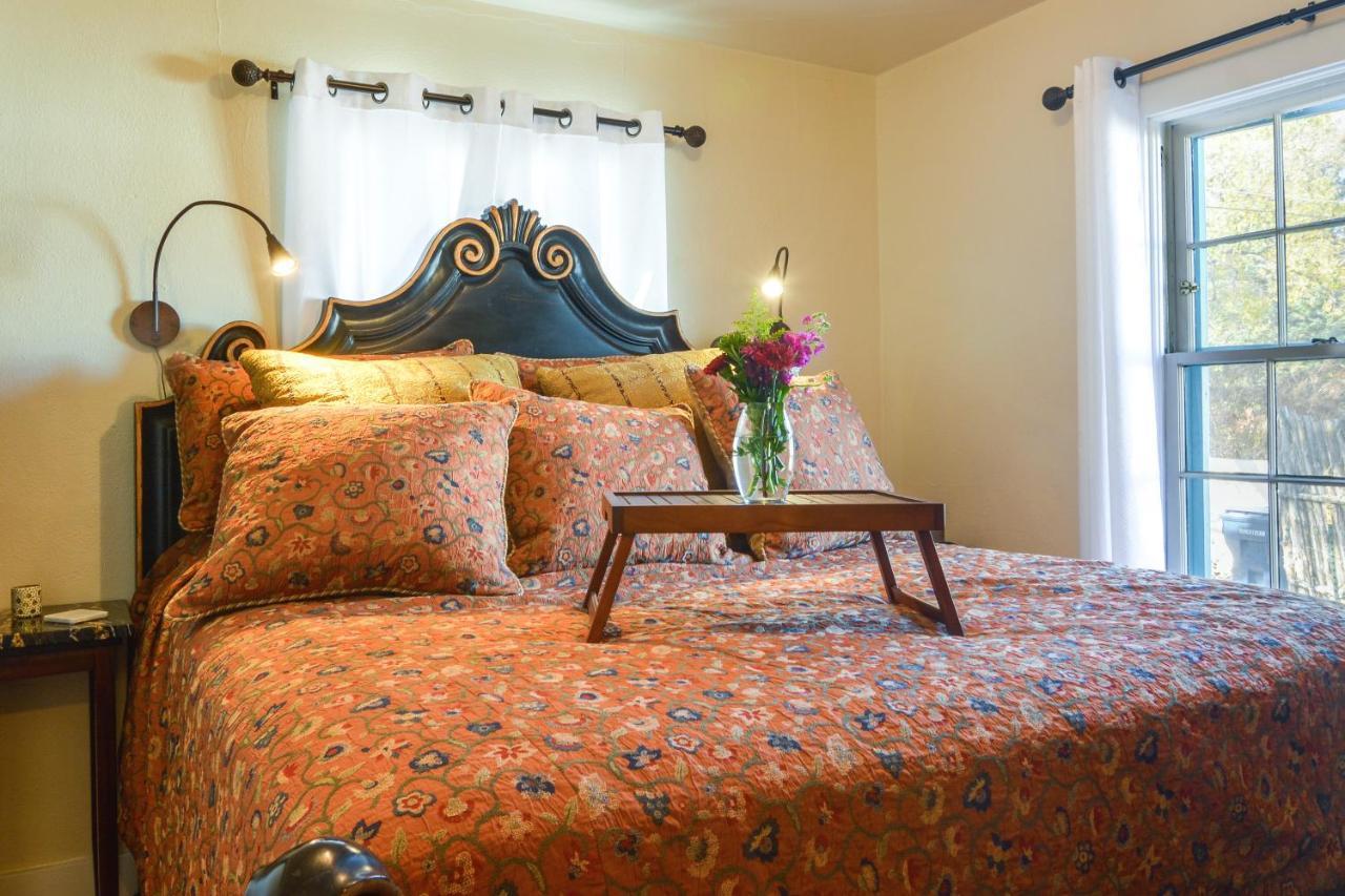 Cozy Adobe Casita 1 Mile To Santa Fe Plaza! Villa Kültér fotó