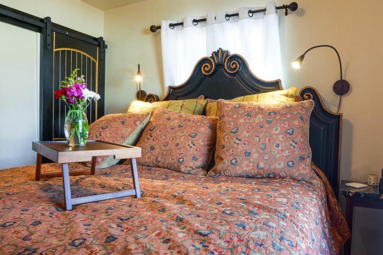 Cozy Adobe Casita 1 Mile To Santa Fe Plaza! Villa Kültér fotó