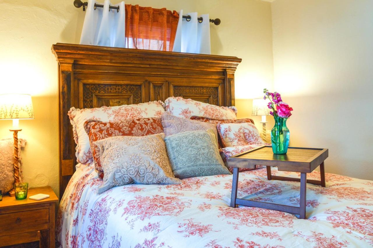 Cozy Adobe Casita 1 Mile To Santa Fe Plaza! Villa Kültér fotó